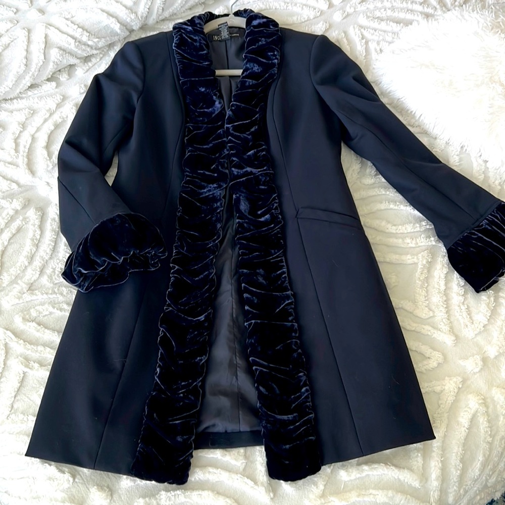 Amazing INC lined knee length Coat 🌸